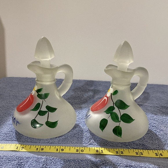 Frosted Glass Vinegar and Oil Decanters - Picture 2 of 11